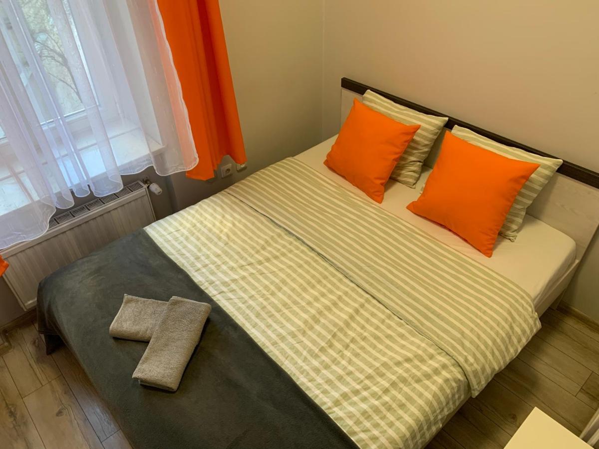 Discover Cracow Aparthostel Красков Екстериор снимка
