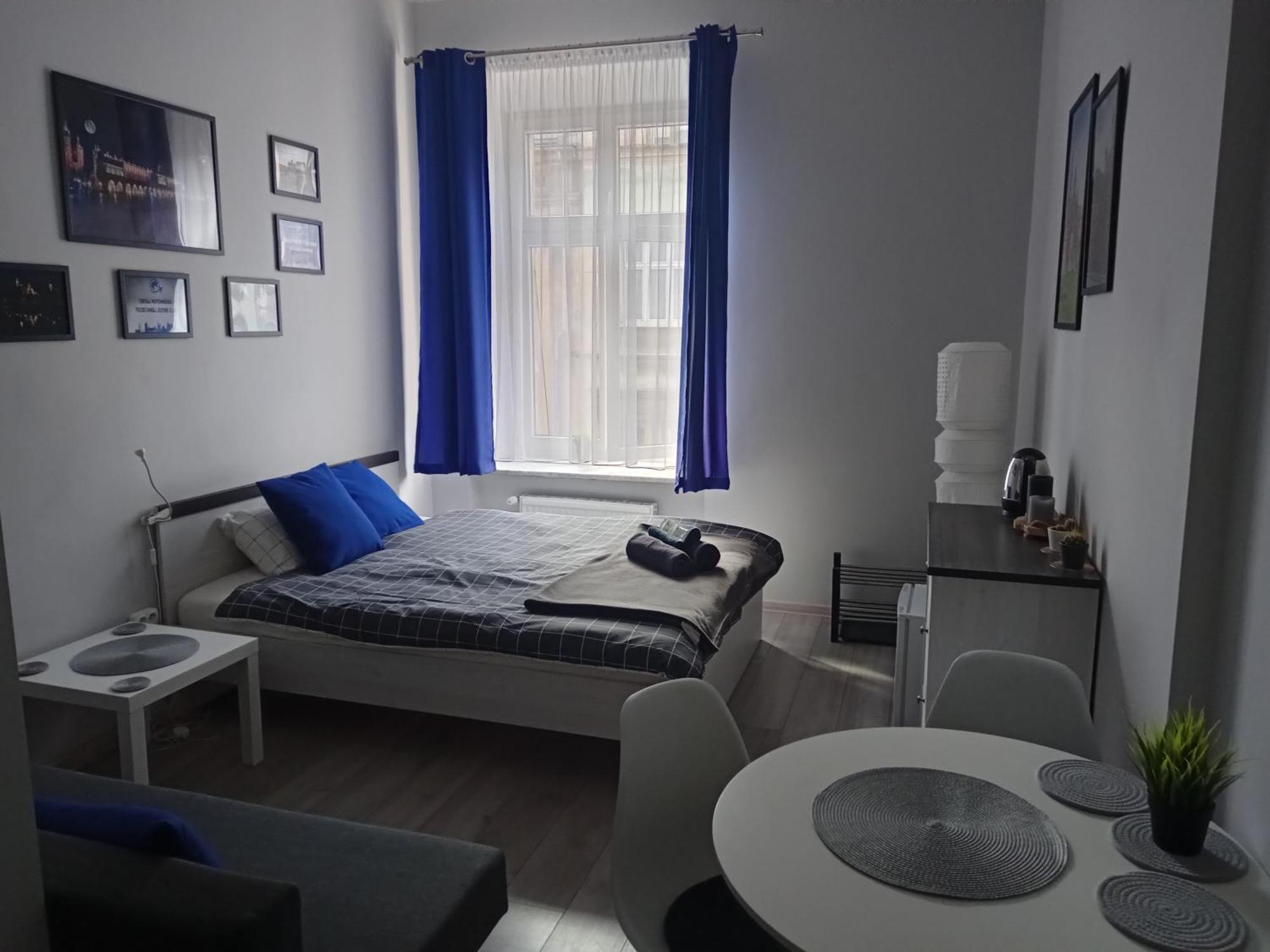 Discover Cracow Aparthostel Красков Екстериор снимка